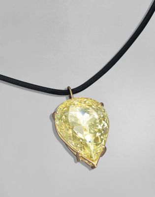 The Moon of Baroda : a 24.04-carat fancy yellow diamond